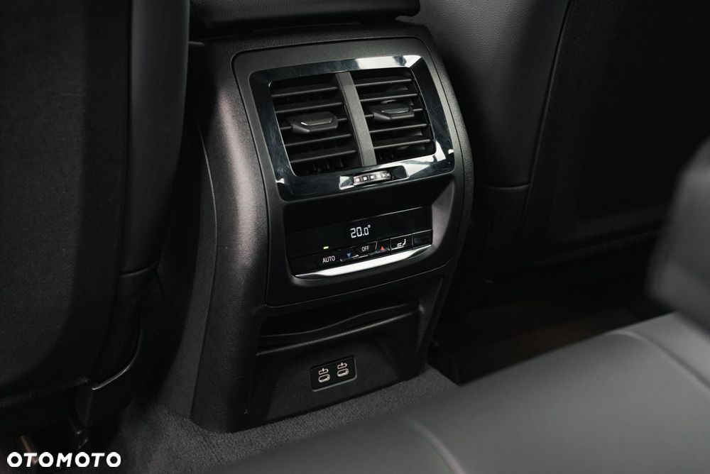 BMW X4 xDrive20d mHEV sport - 37