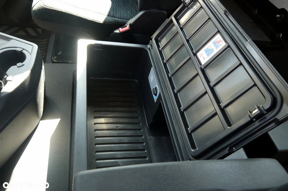 Mercedes-Benz AROCS - 12