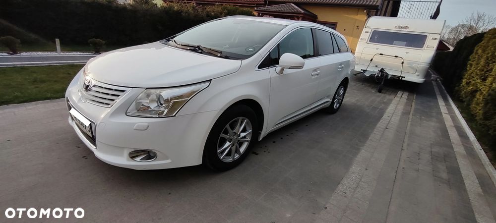Toyota Avensis Touring Sports 1.8 Multidrive S Business Edition - 1