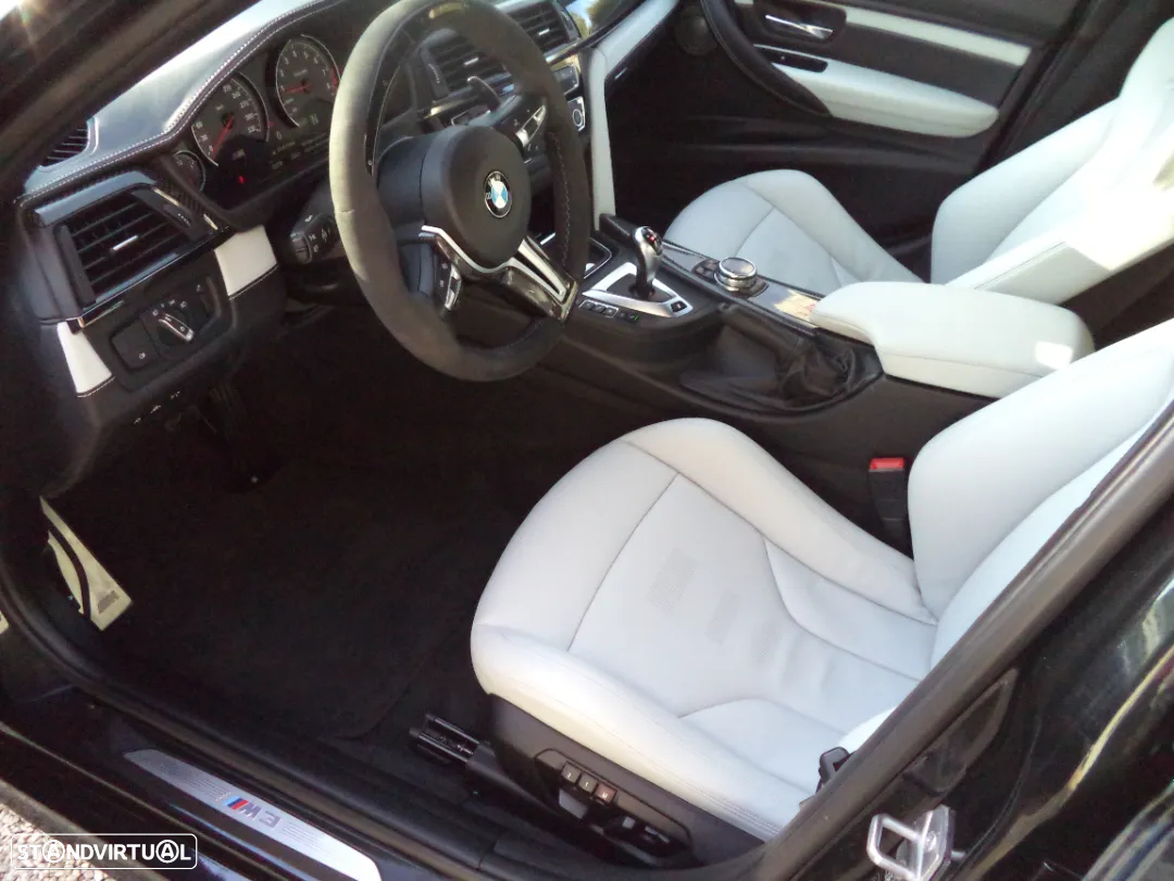 BMW M3 Auto - 6