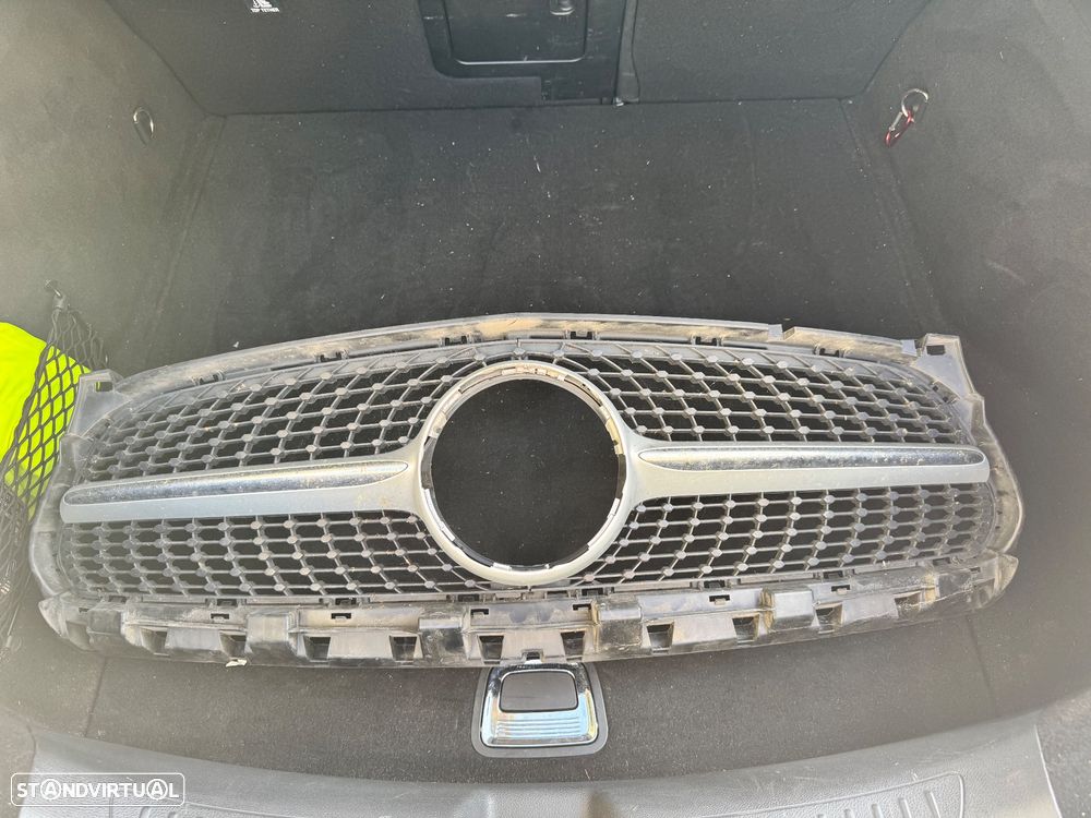Mercedes-Benz CLA 180 d Shooting Brake Urban - 23