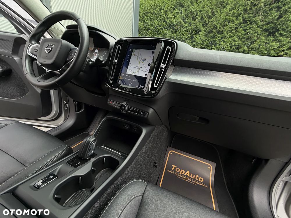 Volvo XC 40 T4 Geartronic Momentum Pro - 16