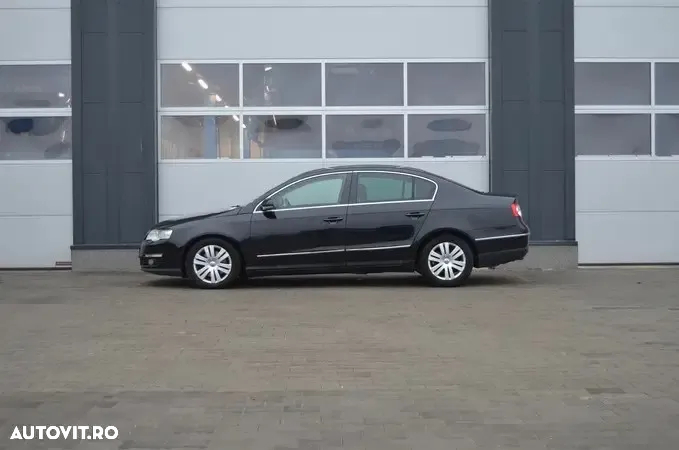 Volkswagen Passat 2.0 TDI DPF Blue TDI DSG Highline - 12