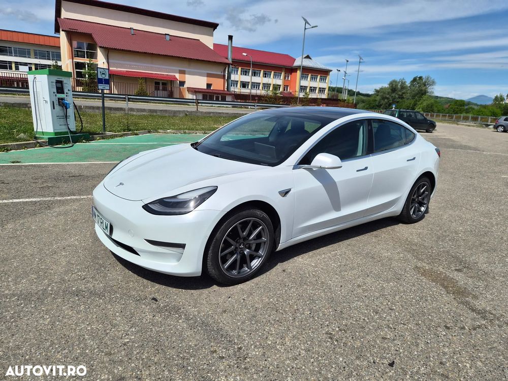 Tesla Model 3 - 22