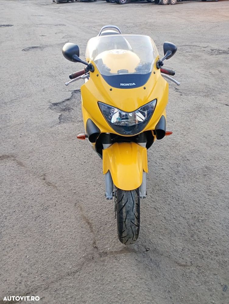 Dezmembrez motocicleta honda cbr 600f fabricatie 2000 piese honda cbr - 1