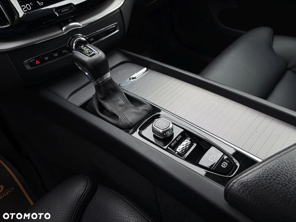Volvo XC 60 D4 SCR Inscription - 30
