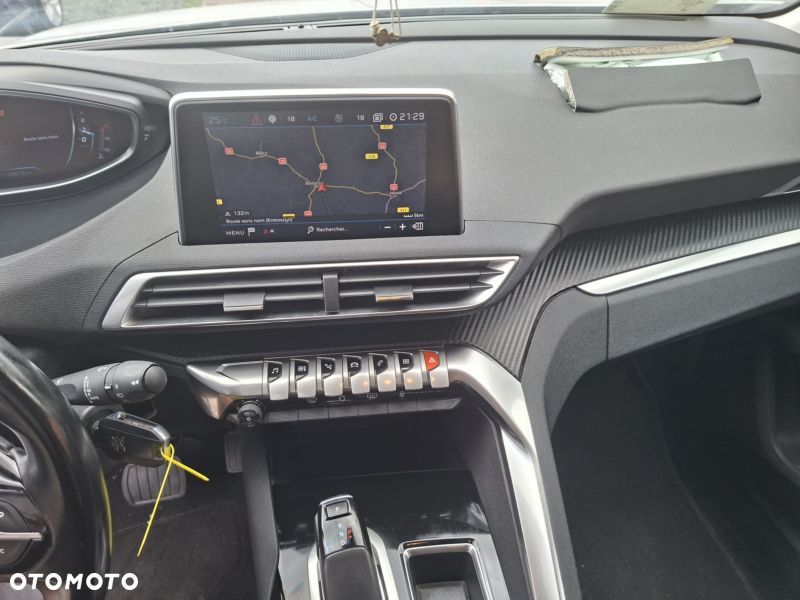 Peugeot 5008 BlueHDI 130 EAT8 Active Business-Paket - 29