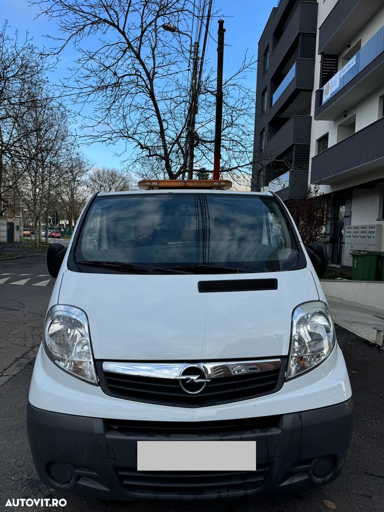 Opel VIVARO - 13