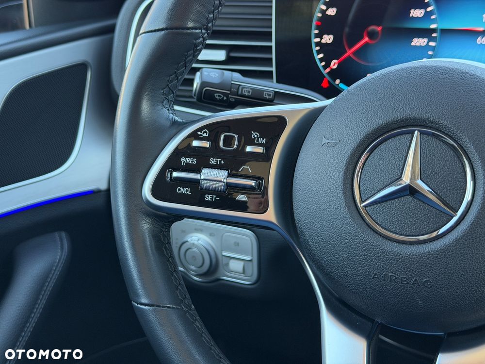 Mercedes-Benz GLE 300 d 4Matic 9G-TRONIC AMG Line - 13