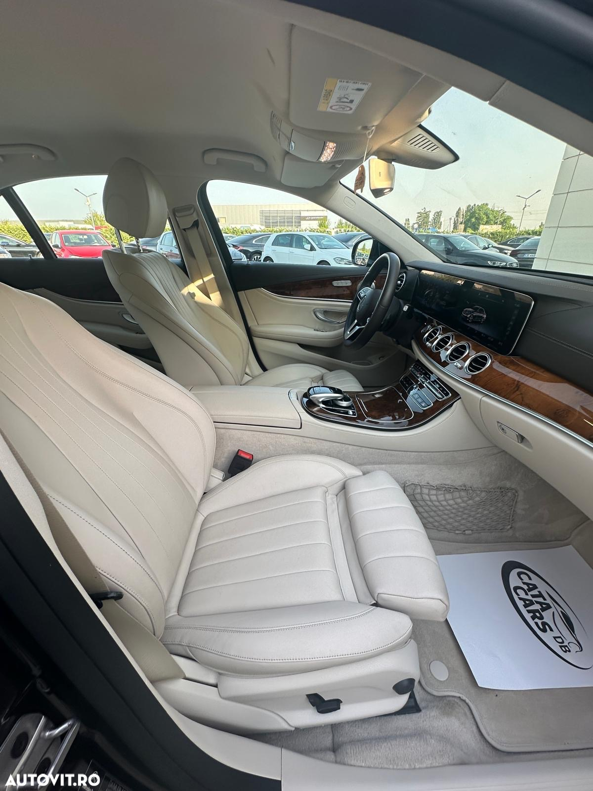 Mercedes-Benz E 220 d 4Matic T 9G-TRONIC Exclusive - 22