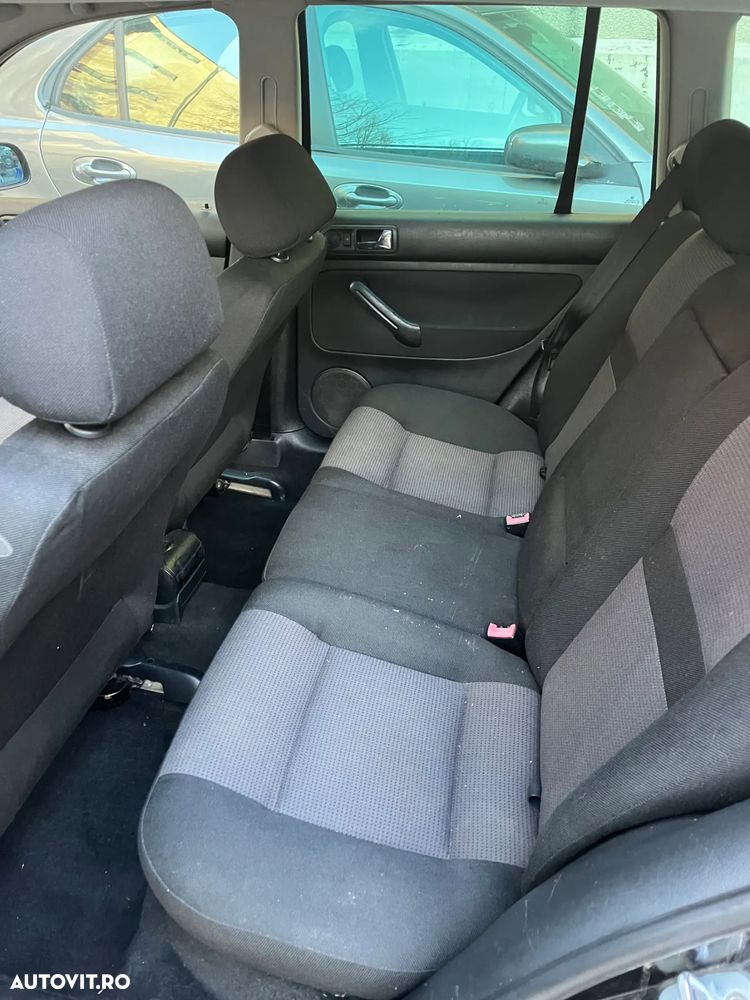 Dezmembrez VW Volkswagen Golf 4 break negru 2002 - 12