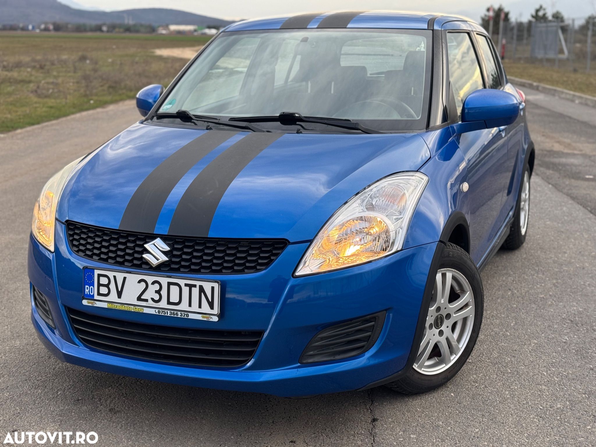Suzuki Swift 1.2 GLX - 1