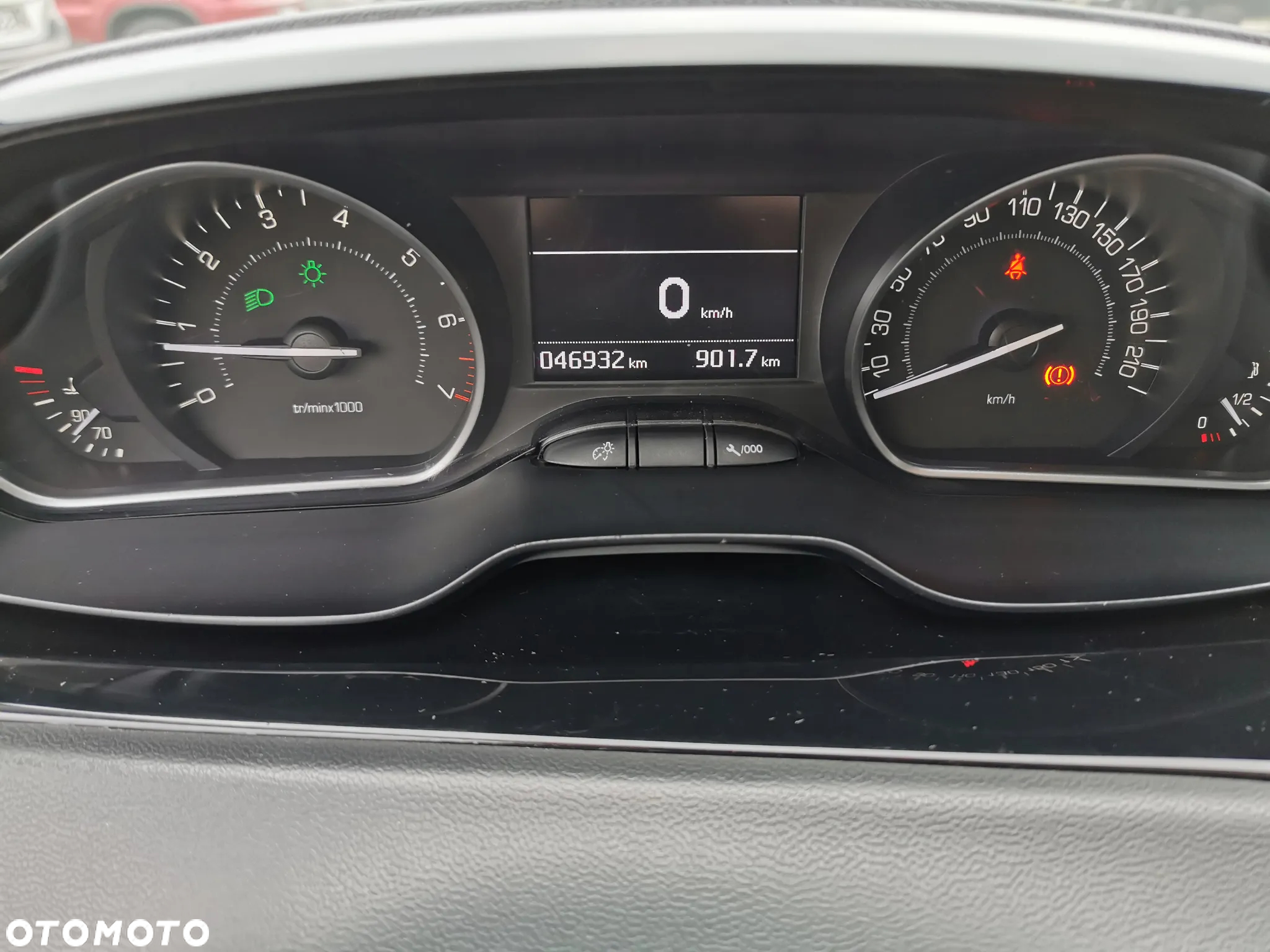 Peugeot 208 1.2 PureTech Allure - 10