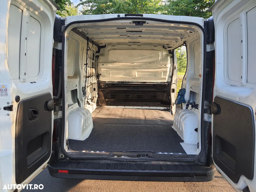 Renault Trafic dCi 95 Combi Authentique - 12