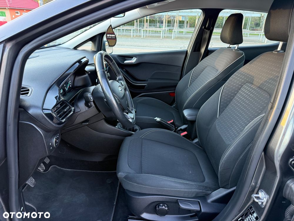 Ford Fiesta 1.0 EcoBoost S&S TITANIUM - 11
