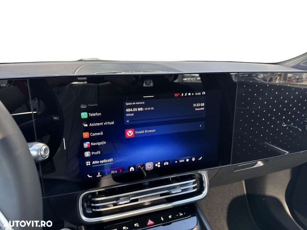 Mercedes-Benz CLA - 24