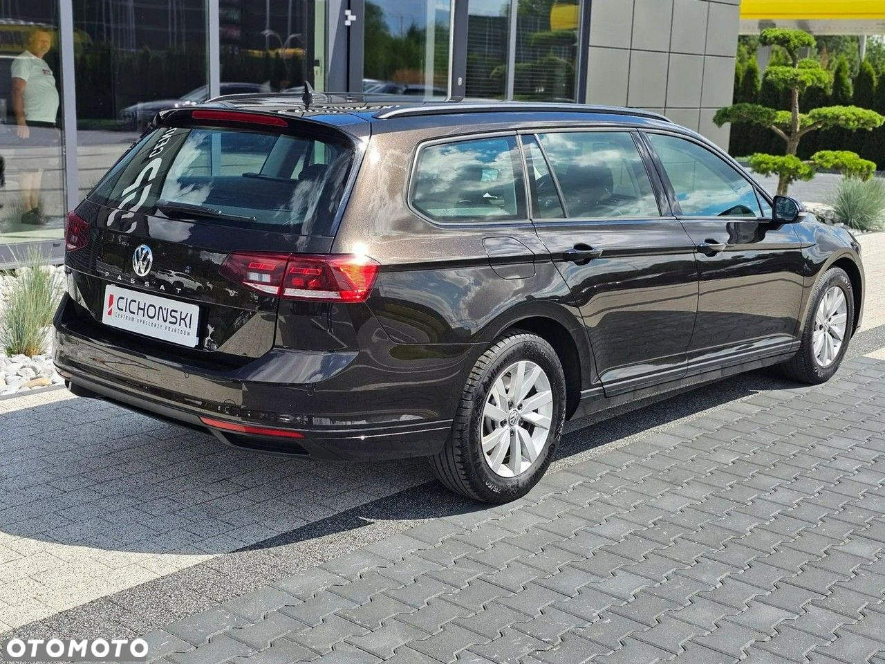 Volkswagen Passat - 36