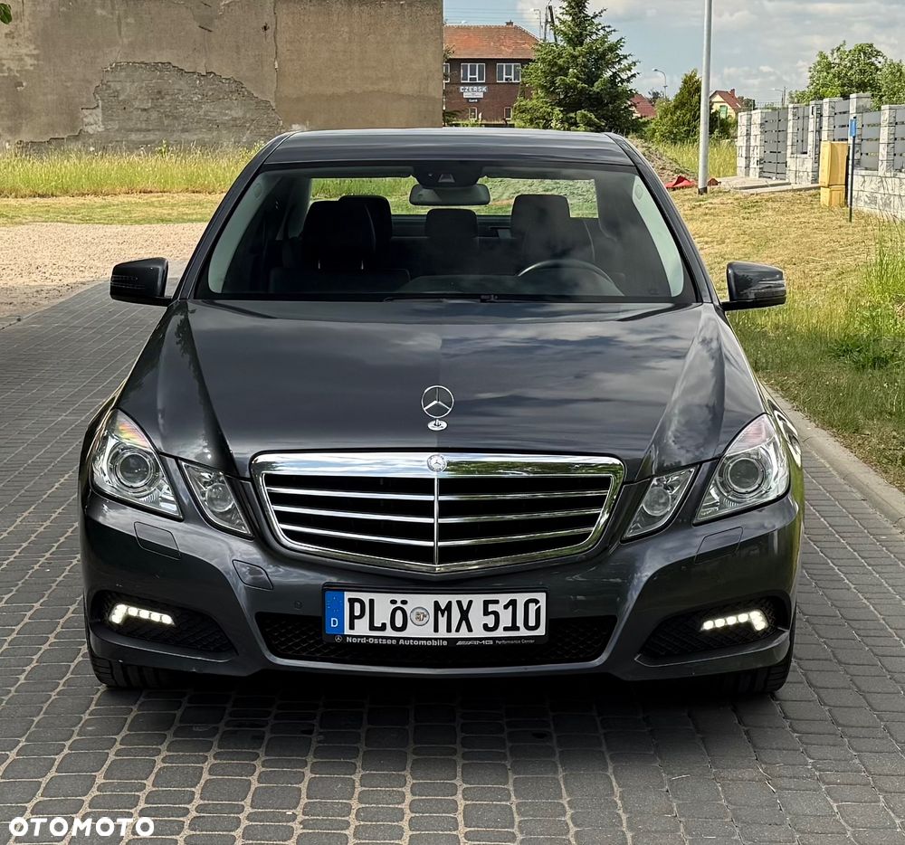 Mercedes-Benz Klasa E 200 CGI BlueEFFICIENCY 7G-TRONIC Avantgarde - 6