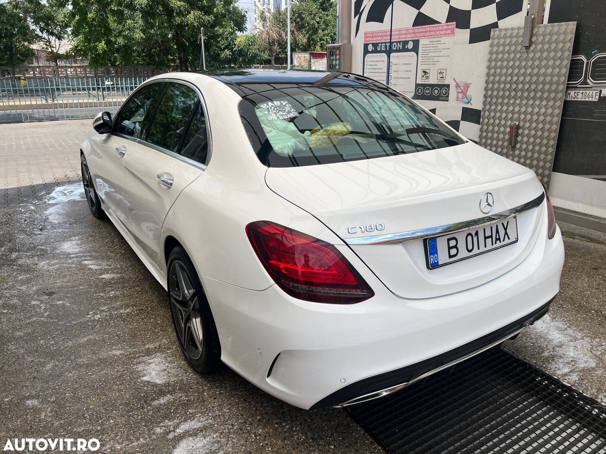 Mercedes-Benz C - 16