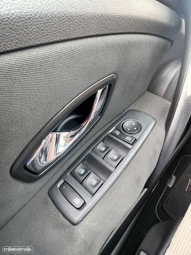 Renault Mégane Sport Tourer 1.5 dCi Dynamique S SS - 15