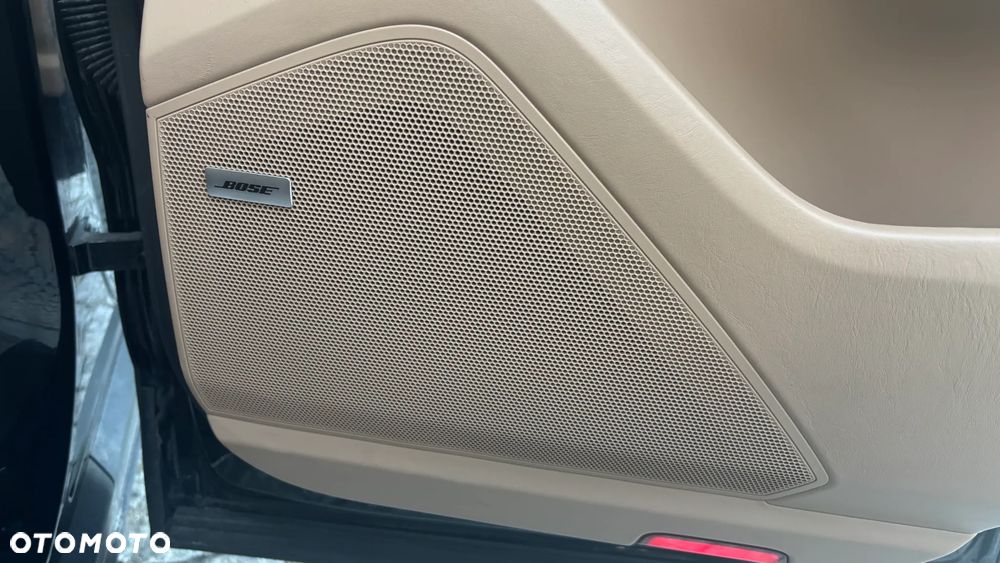 Porsche Cayenne Platinum Edition - 16