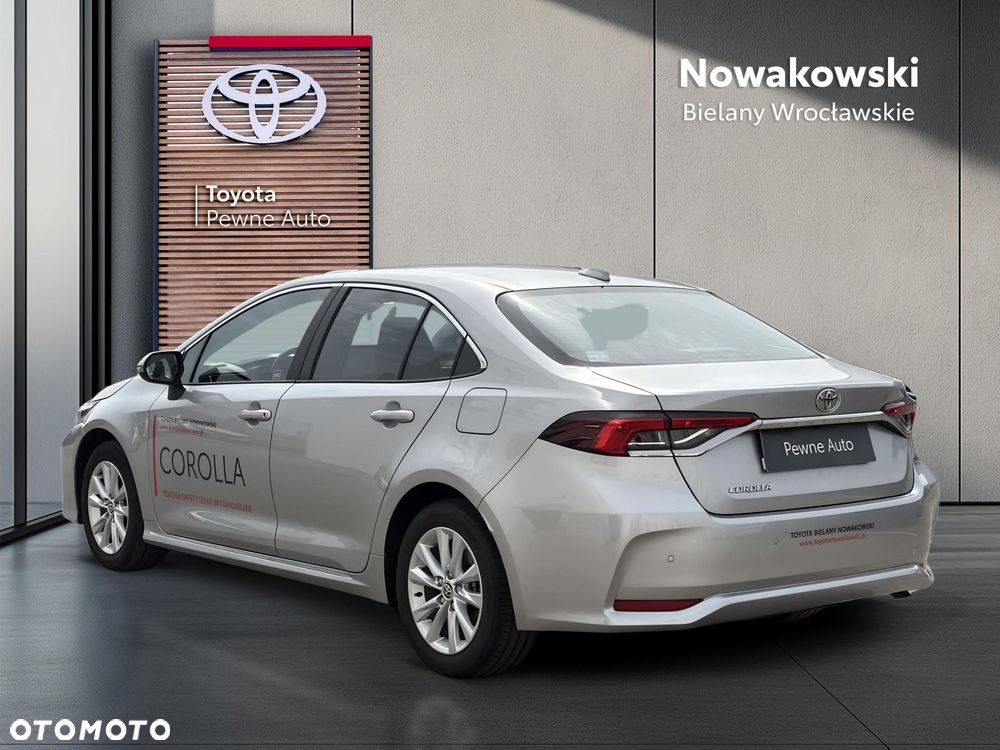 Toyota Corolla - 2