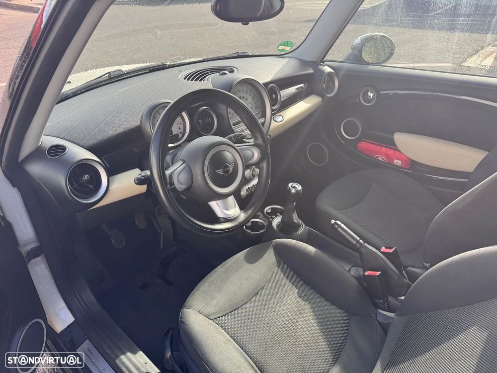 MINI 3 Portas Cooper D - 10