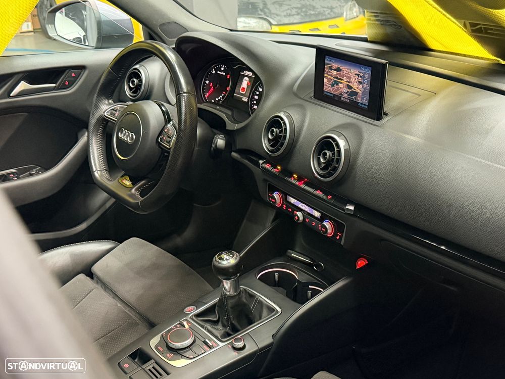 Audi A3 Sportback 2.0 TDI S line Sport Pack - 30