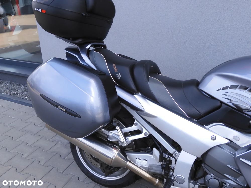 Yamaha FJR - 8