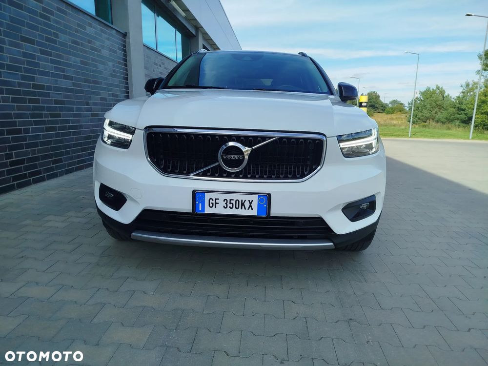 Volvo XC 40 T2 Plus Dark - 6