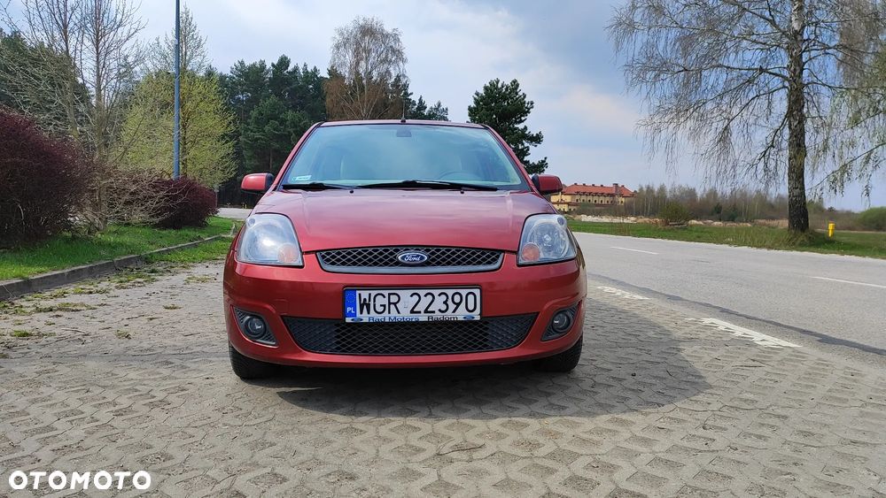 Ford Fiesta 1.6 TDCi Ghia - 14