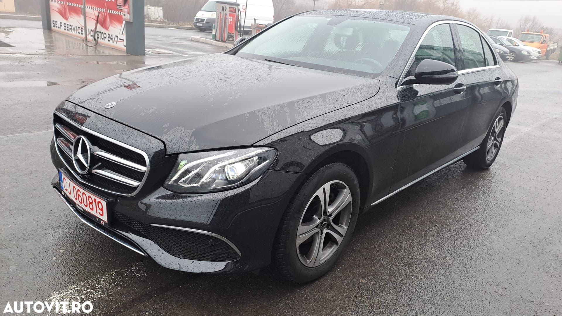Mercedes-Benz E 220 d 9G-TRONIC - 4