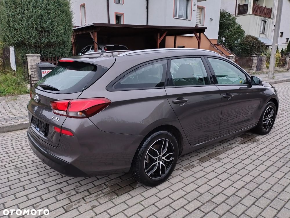 Hyundai i30 1.6 CRDI Style - 10