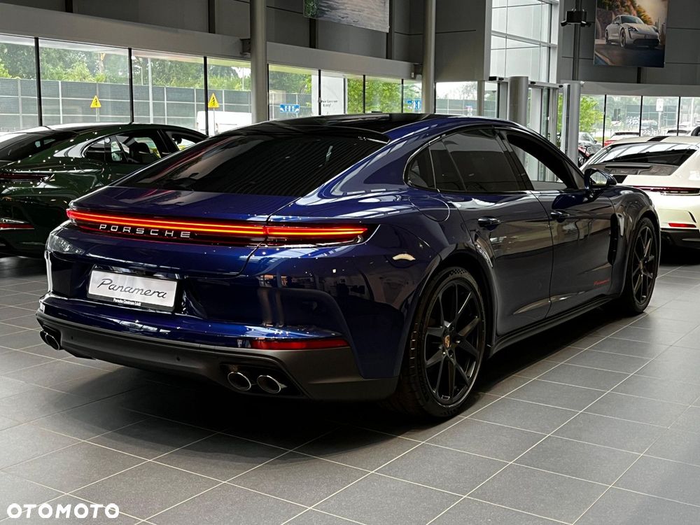 Porsche Panamera 4 - 3