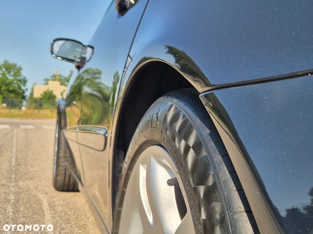 Mercedes-Benz Klasa E 320 Elegance - 21