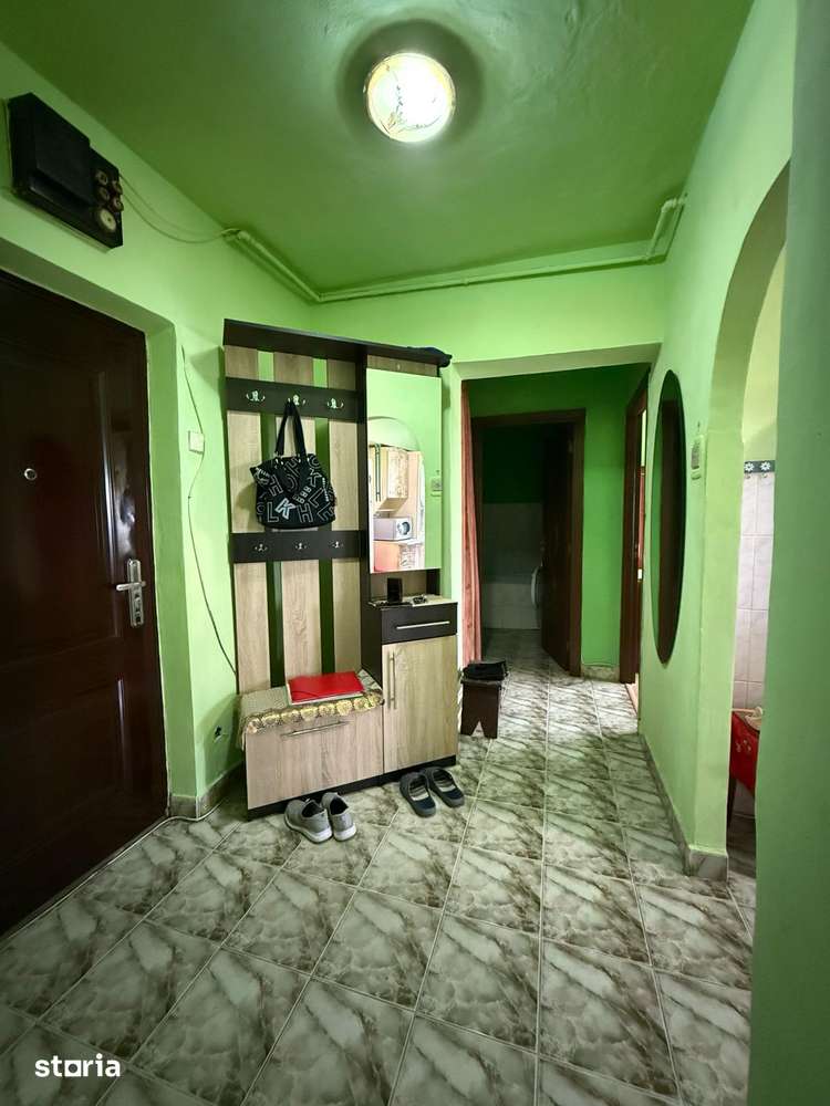 Bd. Decebal zona Semilună – Ap. 2 camere, et. intermediar — fotografia 3