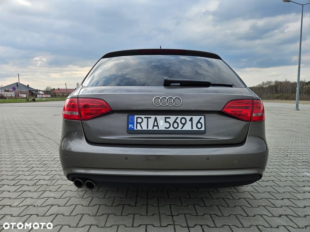 Audi A4 Avant 2.0 TDI - 8