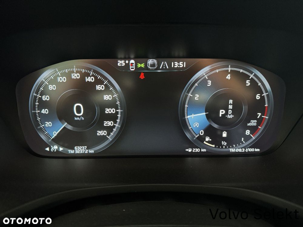 Volvo V60 Cross Country - 17