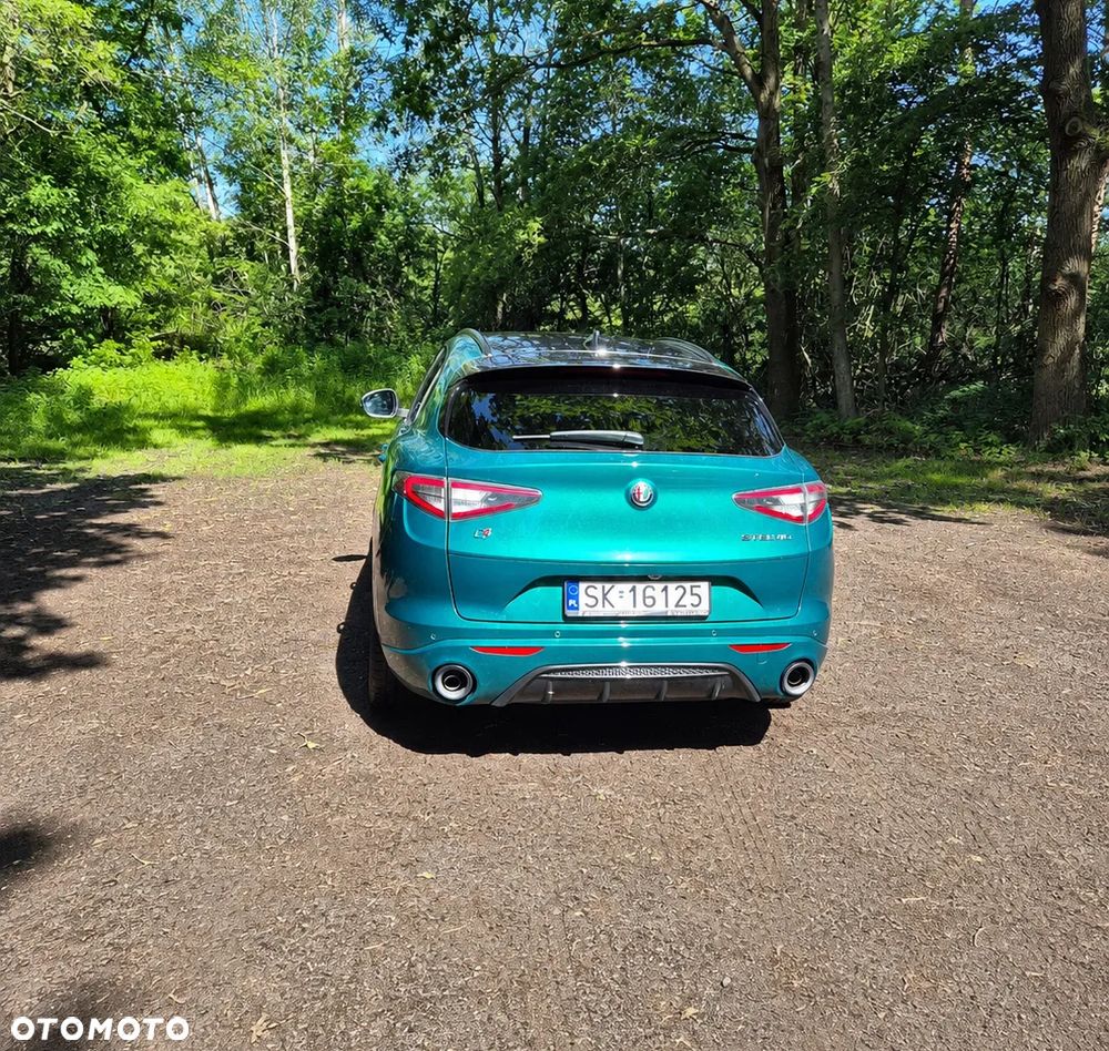 Alfa Romeo Stelvio 2.0 Turbo Tributo Italiano Q4 - 15