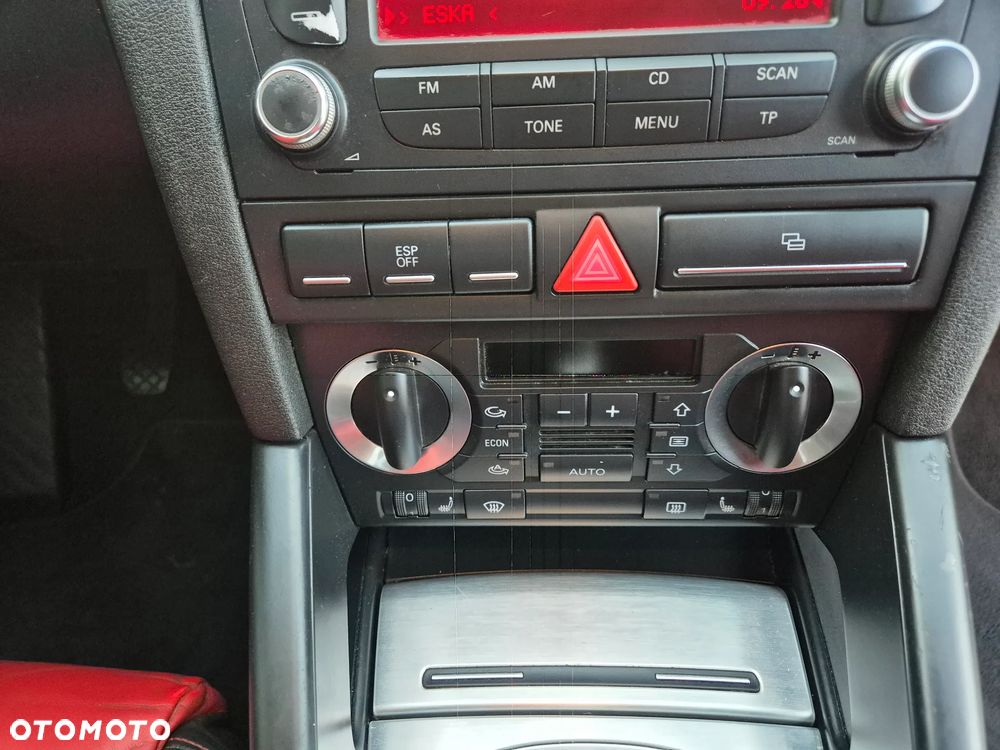 Audi A3 3-drzwiowe 2.0 TDI DPF quattro S line Sportpaket - 29