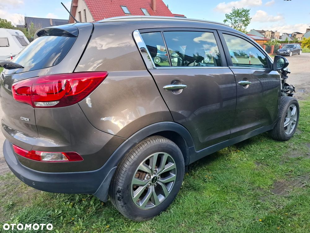 Kia Sportage 2.0 CRDI AWD Dream-Team Edition - 6