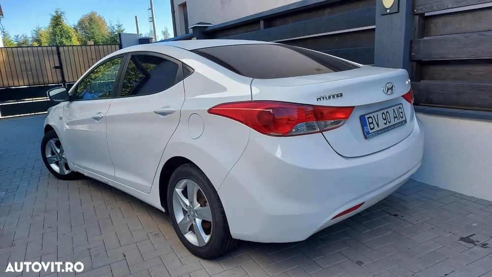 Hyundai Elantra 1.6 MPi Comfort - 3