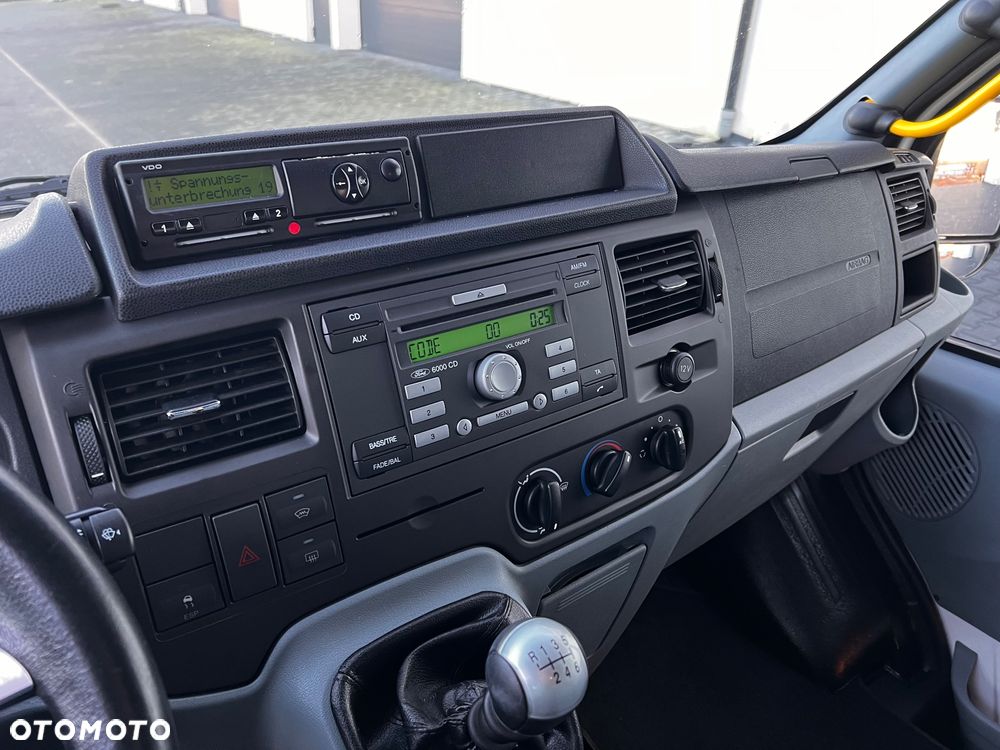 Ford Transit Autobus 17 osobowy - 16