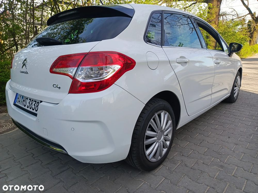 Citroën C4 e-HDi 115 Selection - 9