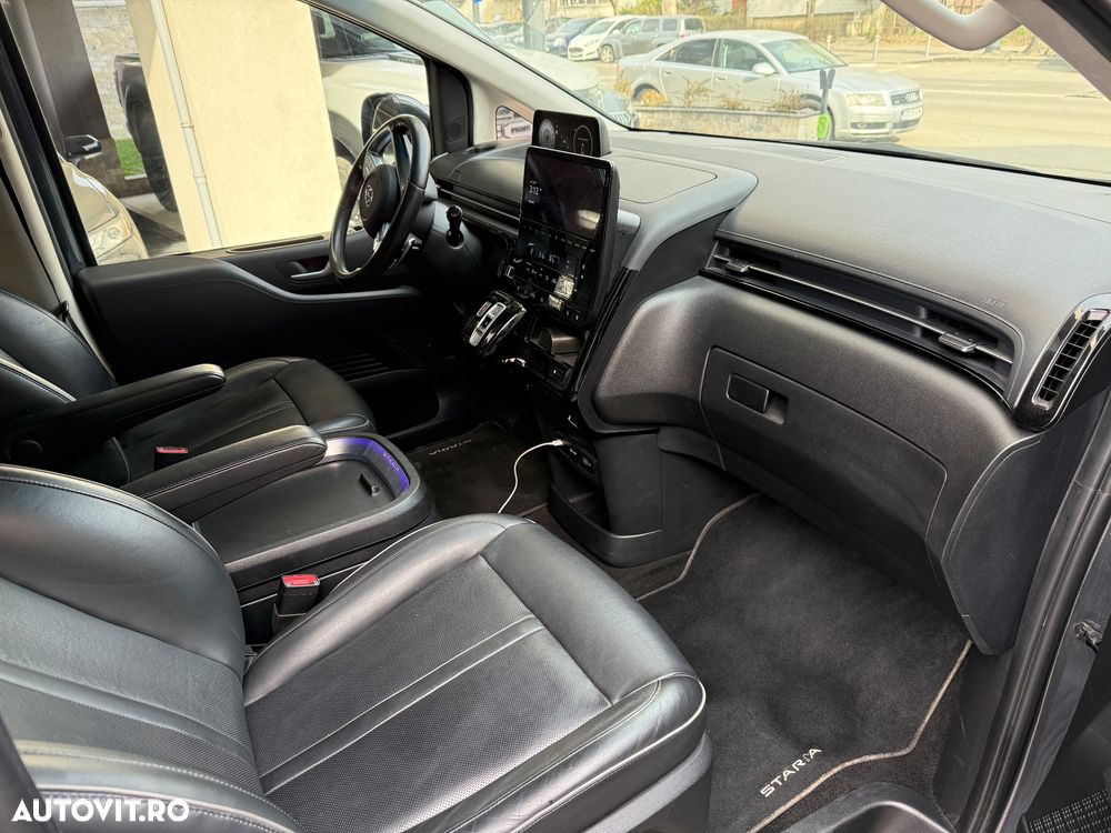 Hyundai Staria 2.2 CRDi Allrad Signature - 18