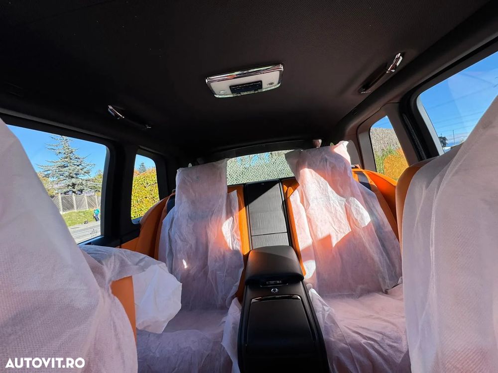 Rolls-Royce Cullinan - 6