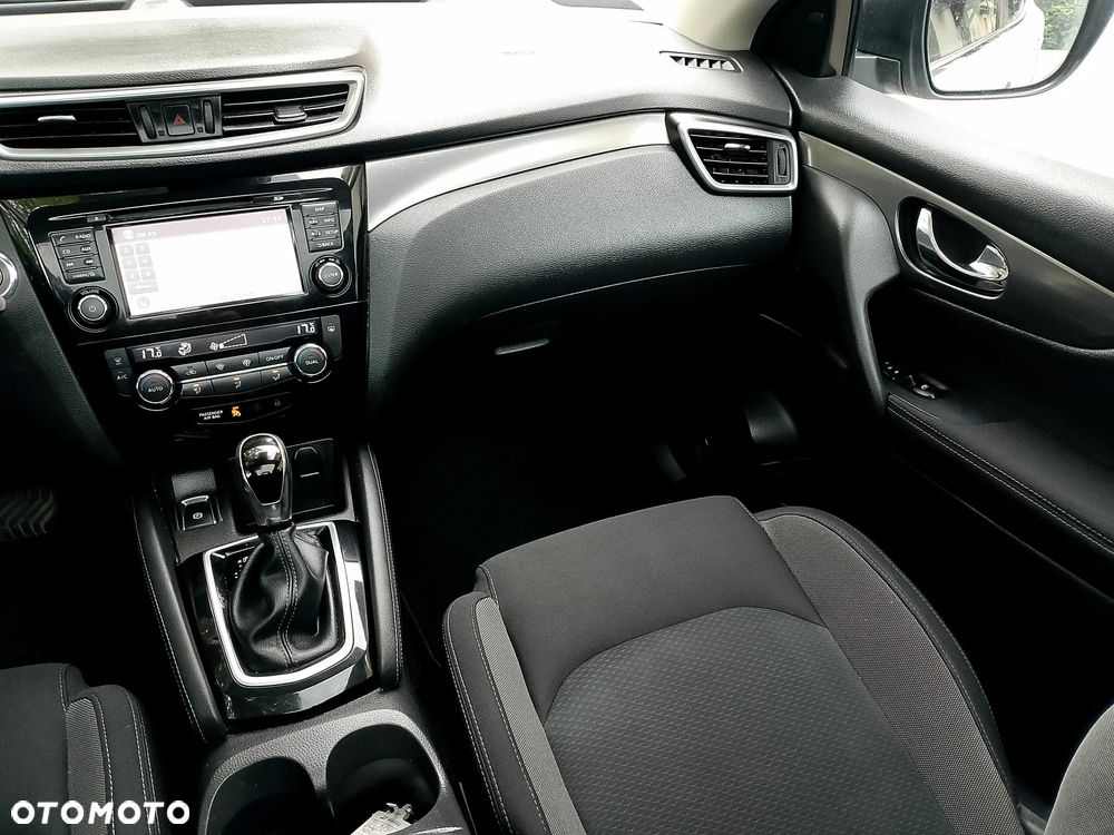 Nissan Qashqai 1.6 DCi Xtronic N-Connecta - 14