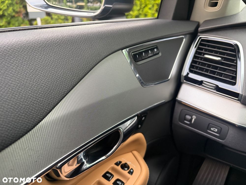 Volvo XC 90 T6 AWD Inscription 7os - 24