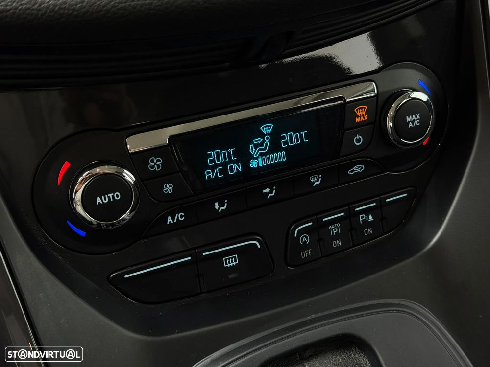 Ford Kuga 2.0 TDCi Titanium Powershift - 18