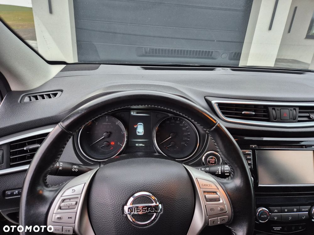 Nissan Qashqai 1.6 DCi Tekna Xtronic - 35